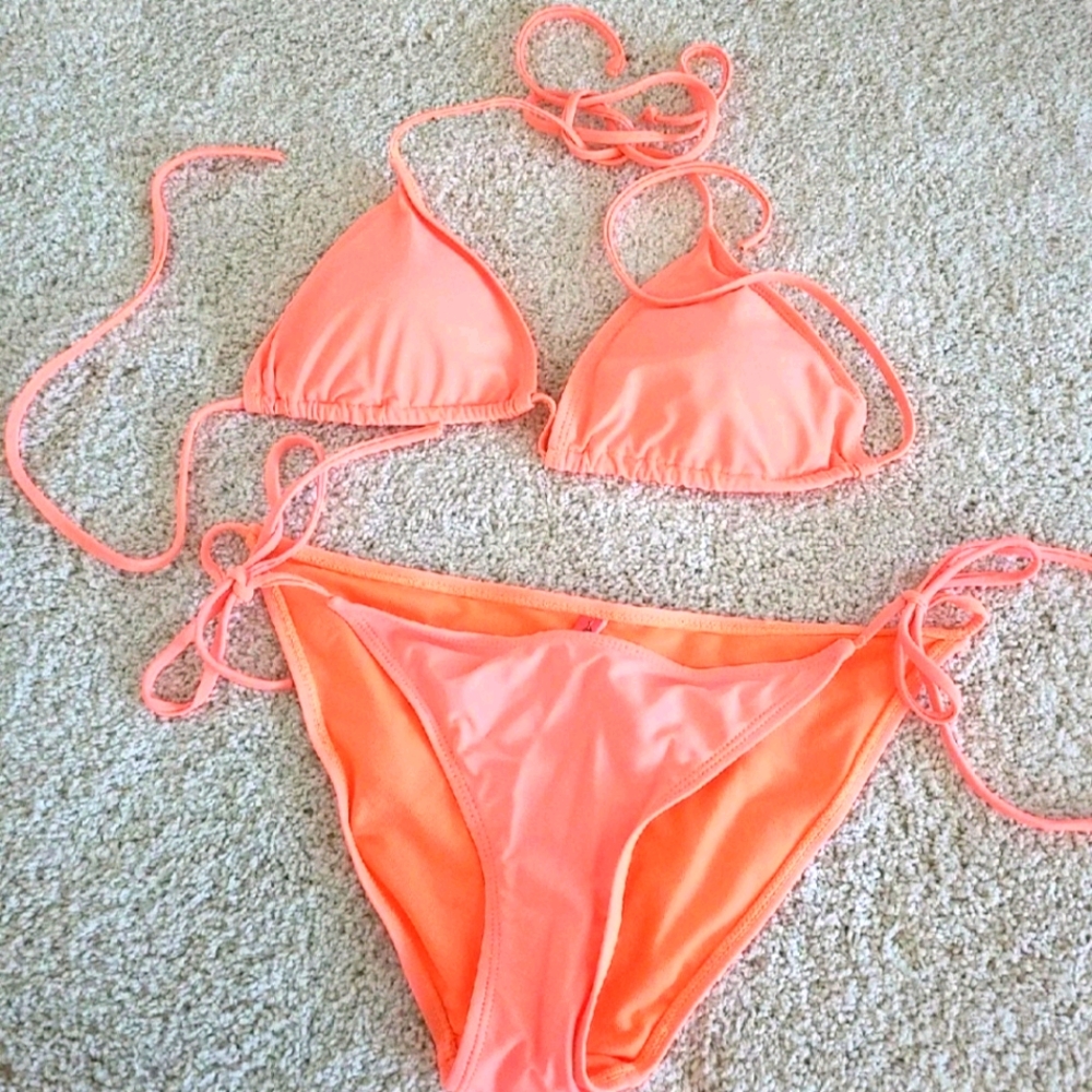 Coral peach bikini